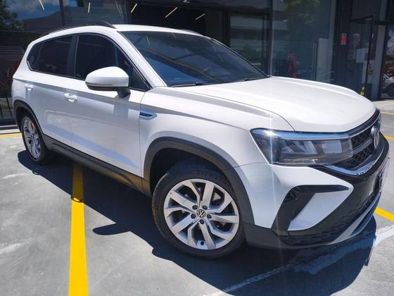 VOLKSWAGEN TAOS 1.4 250 TSI TOTAL FLEX COMFORTLINE AUTOMÁTICO